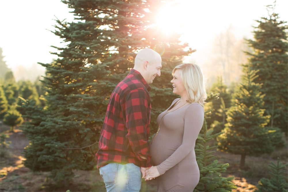 Winter Sunset Maternity Session | Puyallup Maternity Photographer | Tacoma Pregnancy Session