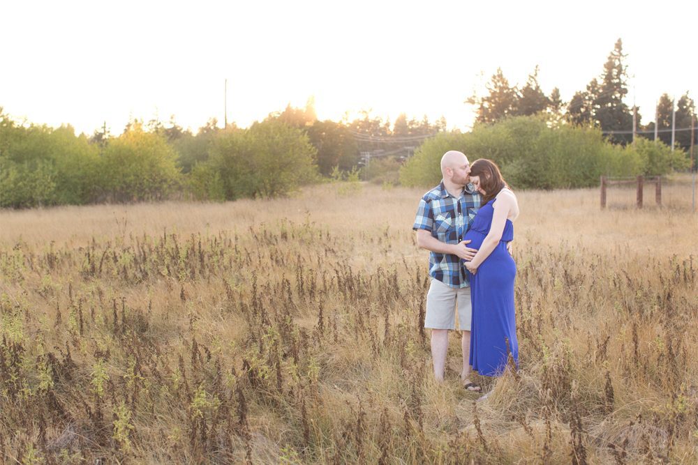 Puyallup Maternity Photographer | sunset maternity session 