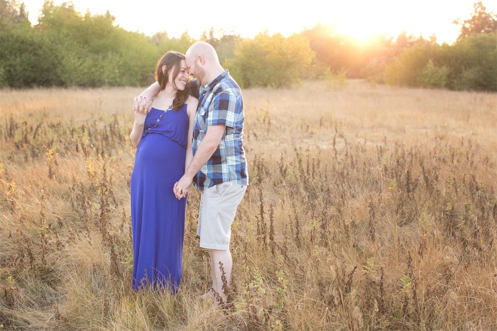 Puyallup Maternity Photographer | sunset maternity session 