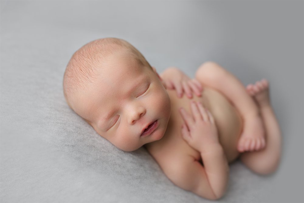 tacoma puyallup newborn photography 