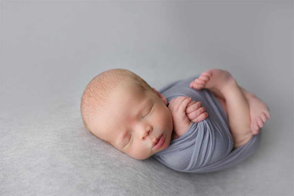 tacoma puyallup newborn photography 