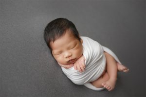 tacoma puyallup newborn baby photographer session