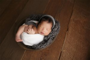 tacoma puyallup newborn baby photographer session