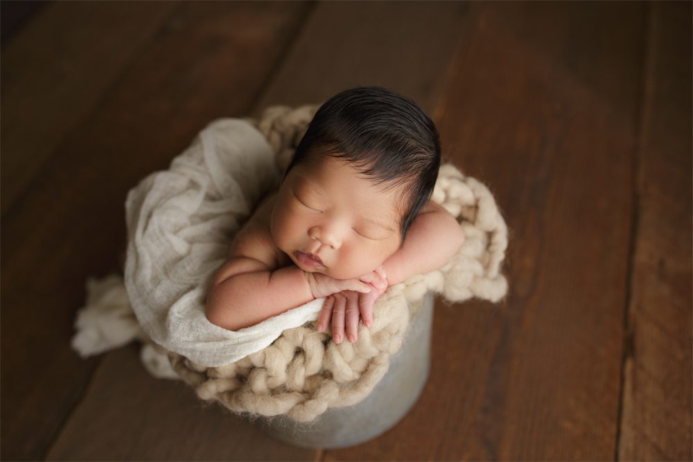 Tacoma Newborn Photographer | Christina Mae Photography | www.christinamaephotography.com