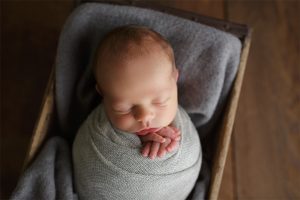 tacoma puyallup newborn baby photographer session