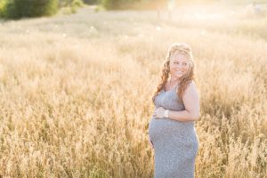 Tacoma Maternity Photographer | Christina Mae Photography | www.christinamaephotography.com