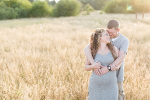 Tacoma Maternity Photographer | Christina Mae Photography | www.christinamaephotography.com