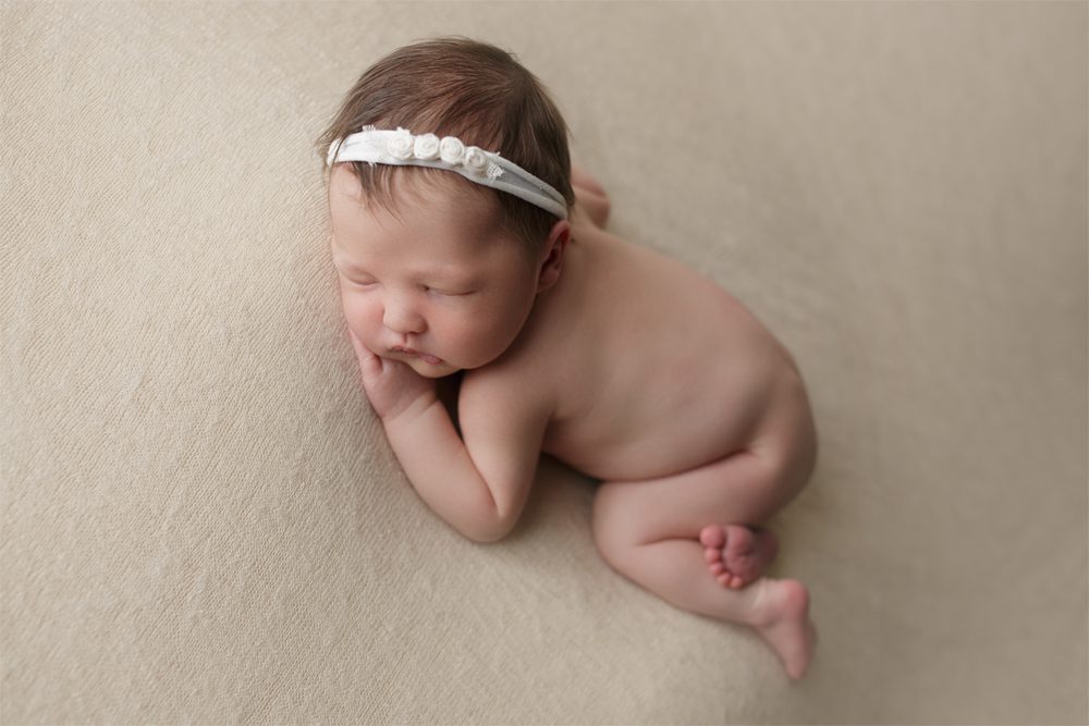 tacoma newborn baby photographer 