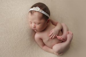tacoma puyallup newborn baby photographer