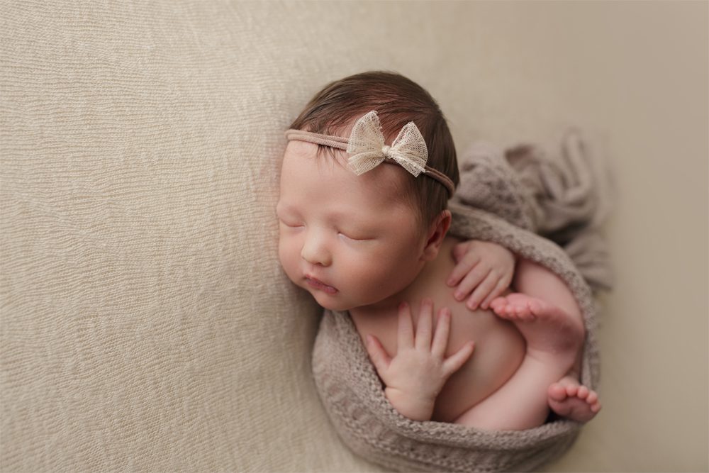 tacoma newborn baby photographer 