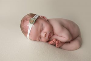 tacoma puyallup newborn baby photographer session