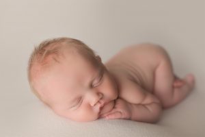 tacoma puyallup seattle newborn baby photographer