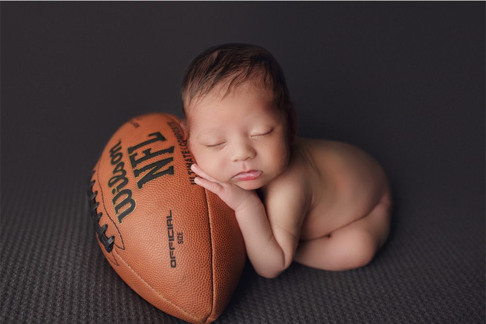 tacoma newborn session | christina mae photography | www.christinamaephotography.com