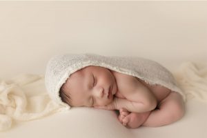 tacoma puyallup seattle newborn baby photographer session