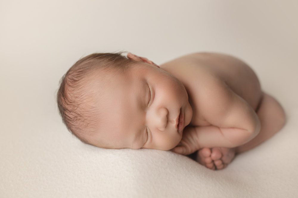 puyallup newborn baby photographer | Christina mae photography | www.christinamaephotography.com