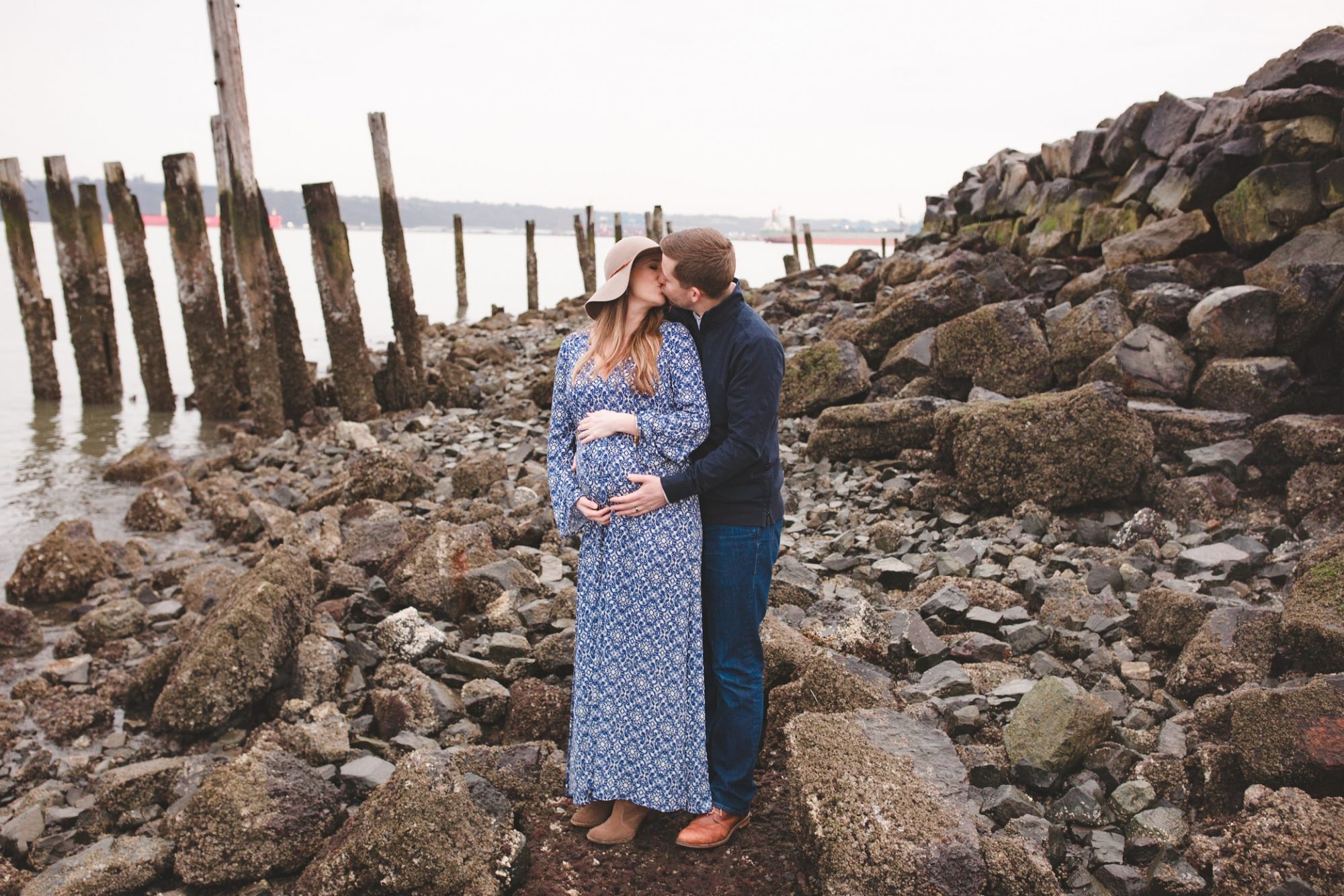 tacoma waterfront maternity session | puyallup maternity photographer