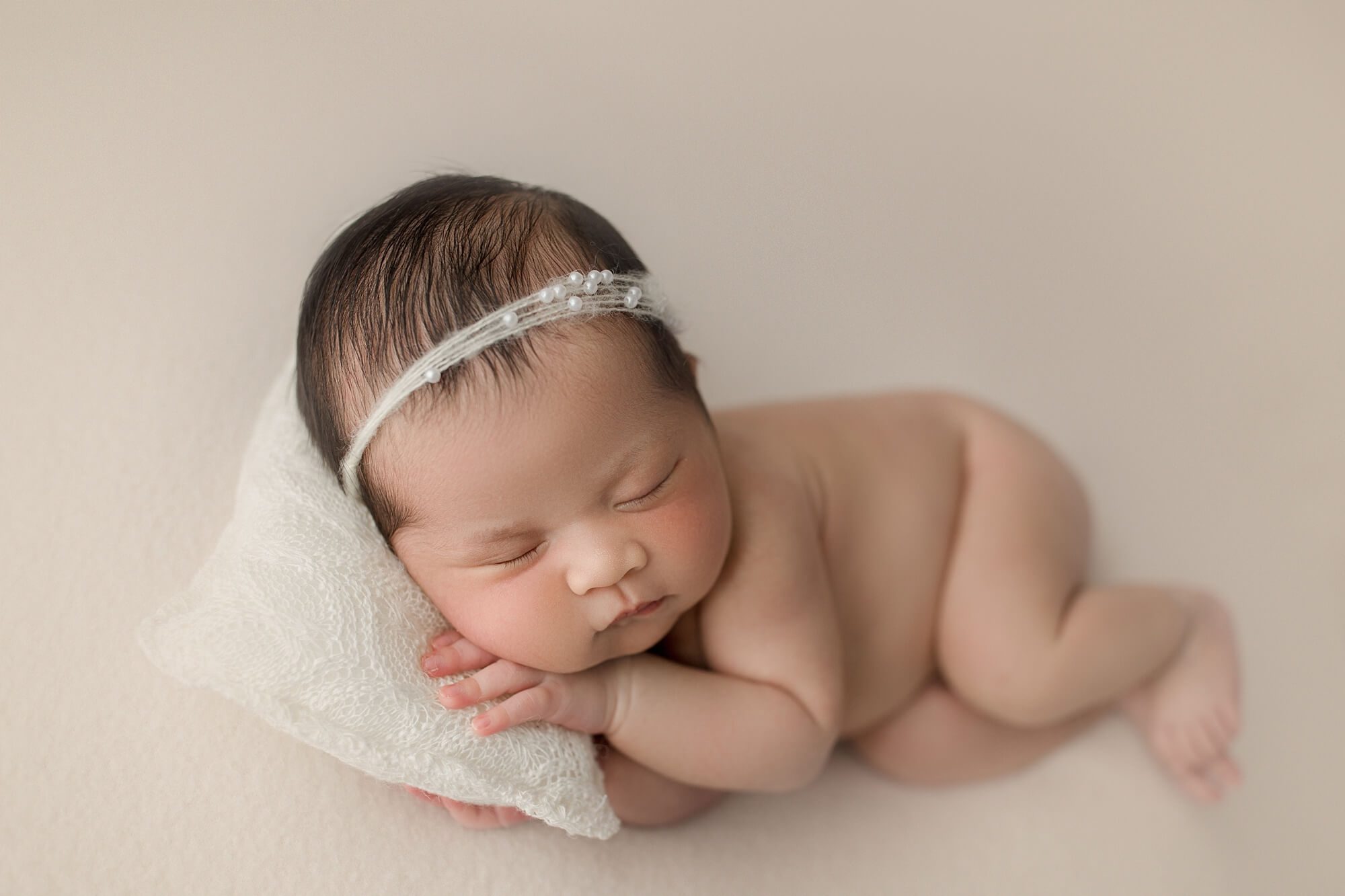 Seattle Newborn Baby Photography | Beautiful girl session