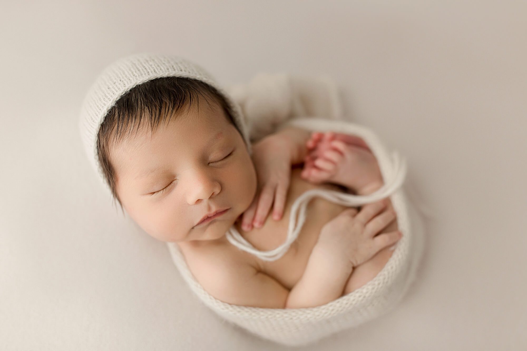 newborn baby photographer in seattle