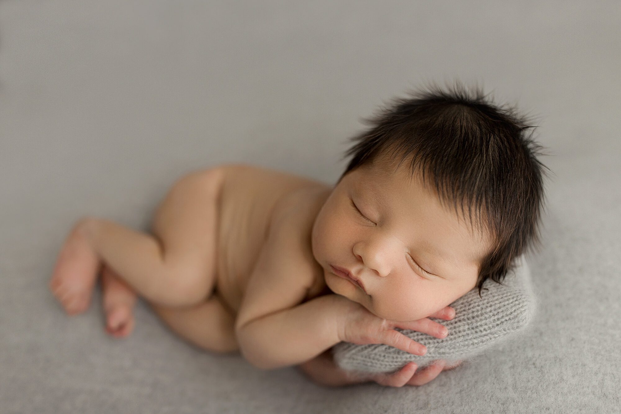 newborn baby photographer in seattle