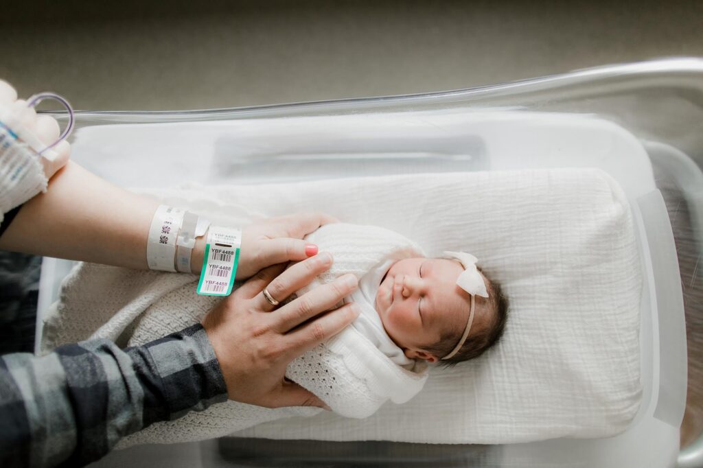 puyallup fresh 48 hospital newborn session at Good Samaritan hospital