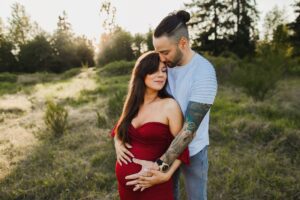 sunset maternity session in puyallup wa by best newborn photographer Christina Mae Photography