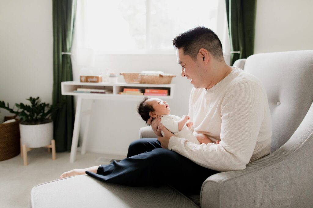 edmonds seattle lifestyle newborn family session with baby boy and dog