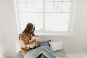 seattle lifestyle family newborn photographer