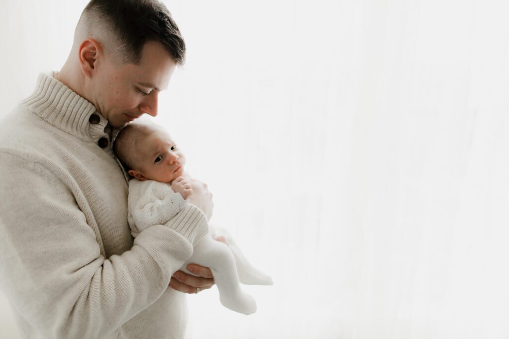 Seattle Lifestyle Newborn Family Photographer