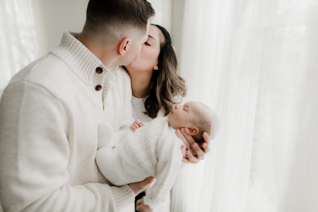 Seattle Lifestyle Newborn Family Photographer