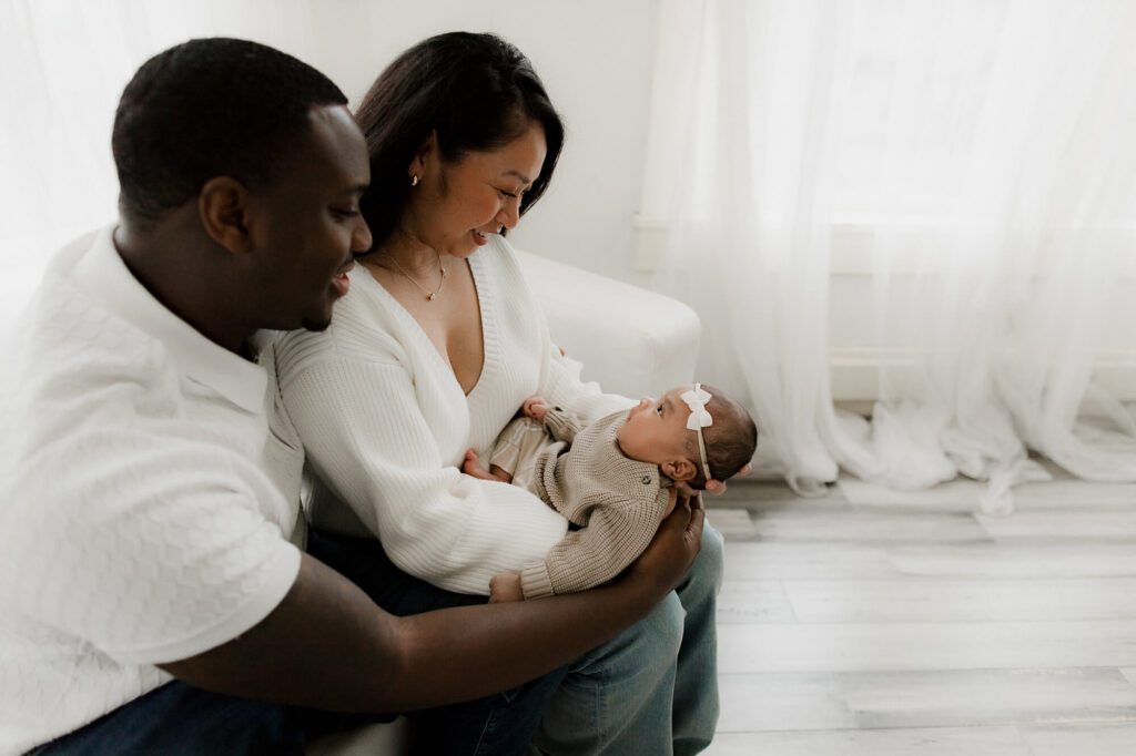 seattle studio lifestyle newborn family photographer