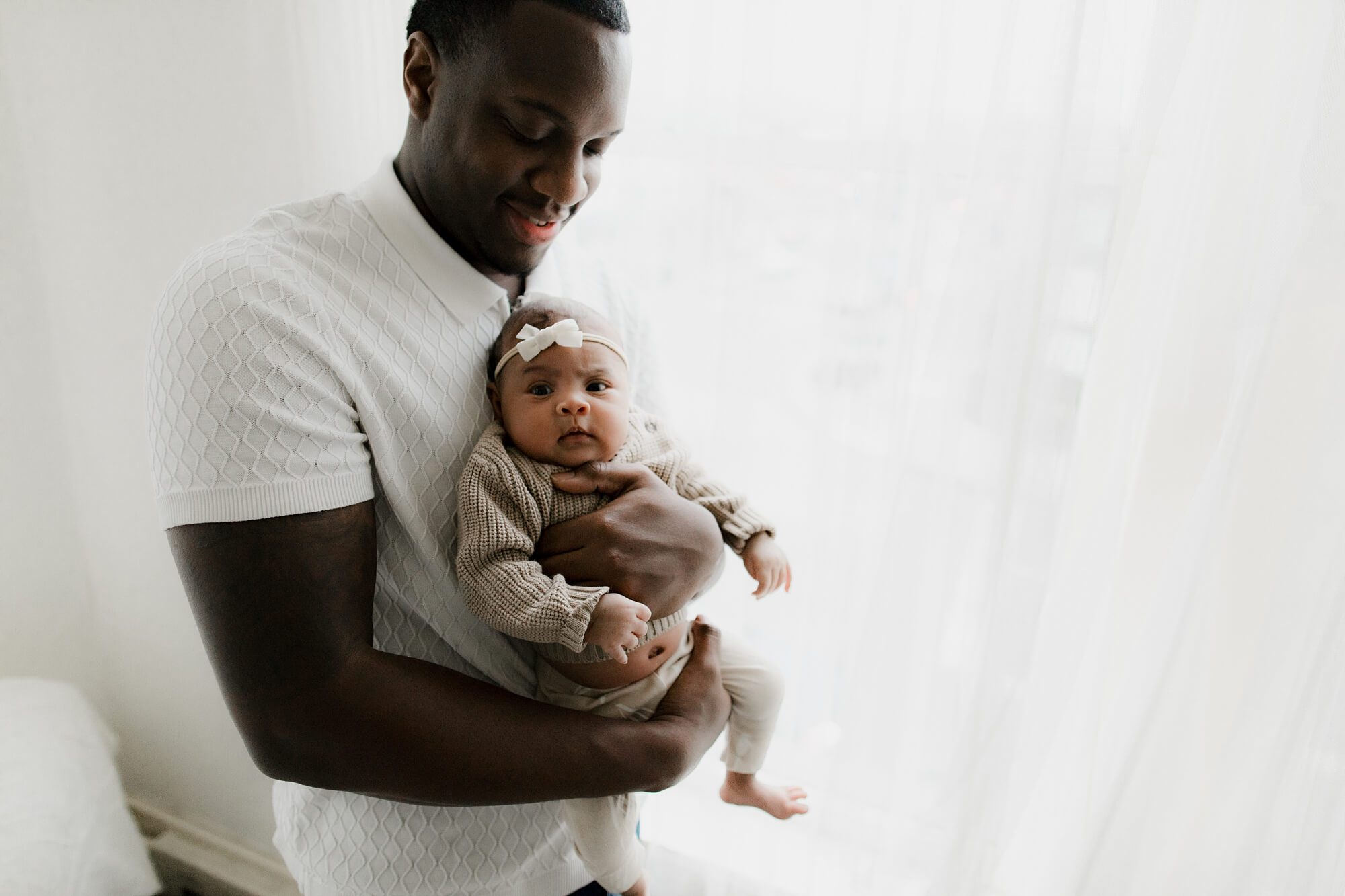 seattle studio lifestyle newborn family photographer