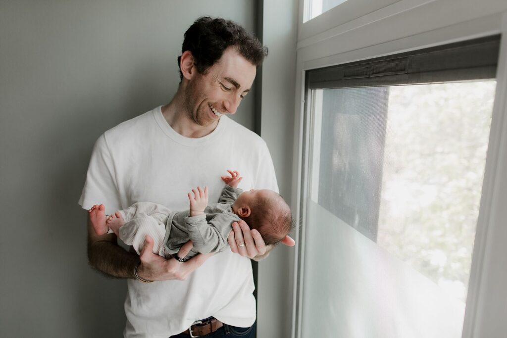 Seattle newborn family lifestyle photographer 