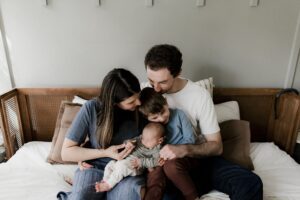 Seattle newborn family lifestyle photographer