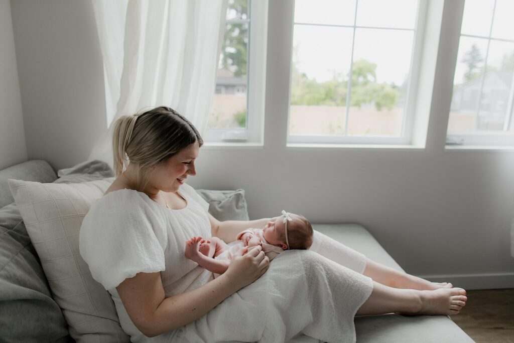 lifestyle newborn photography in seattle home