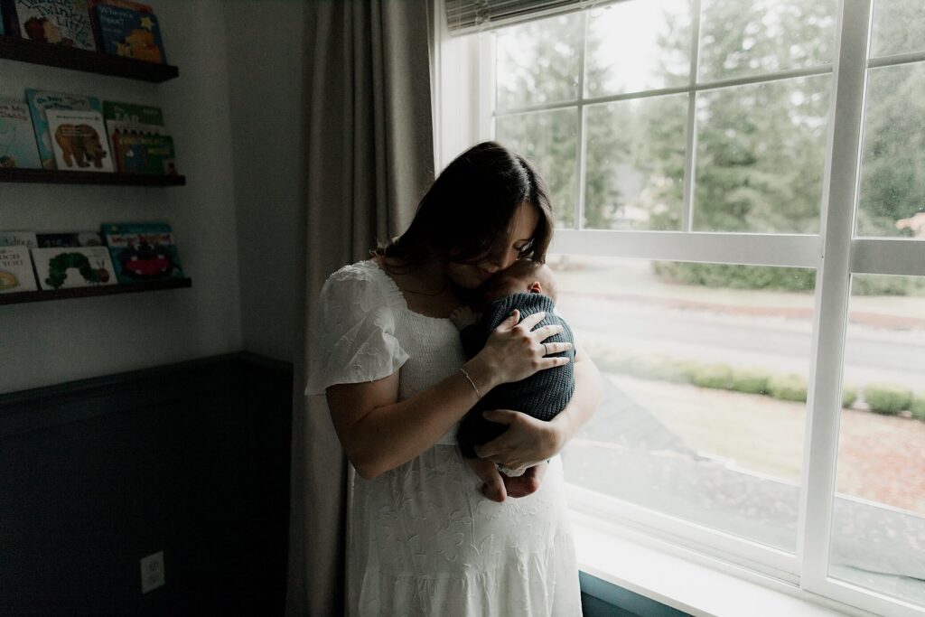 maple valley black diamond newborn photographer