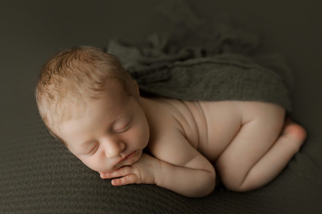 baby boy newborn studio session tacoma